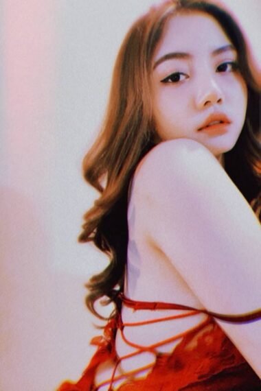 Julie- Johor Bahru Escort